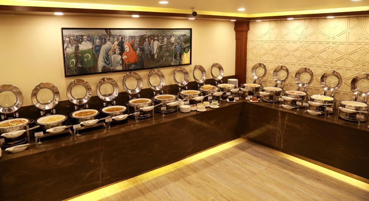 Ramada By Wyndham Multan Hotel Buitenkant foto
