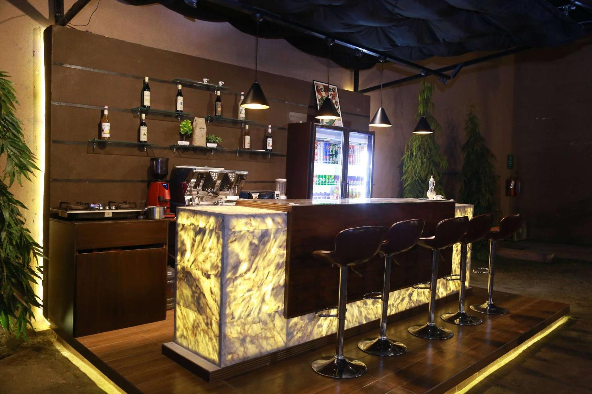 Ramada By Wyndham Multan Hotel Buitenkant foto