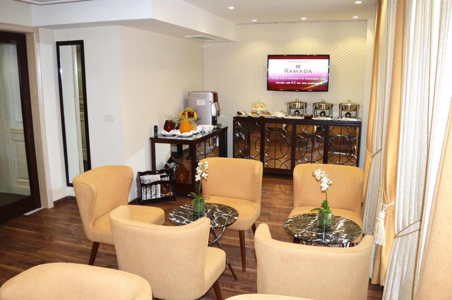 Ramada By Wyndham Multan Hotel Buitenkant foto